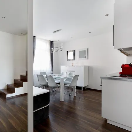 아파트 Square 2 Bedrooms - Michaelides Residences 부다페스트