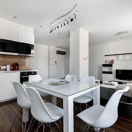Square 2 Bedrooms - Michaelides Voeroesmarty Square Residences Apartment