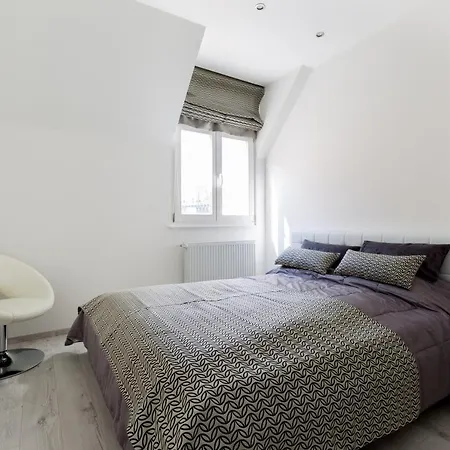 Square 2 Bedrooms - Michaelides Voeroesmarty Square Residences Apartment