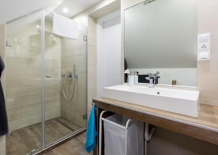Appartement Square 2 Bedrooms - Michaelides Residences *