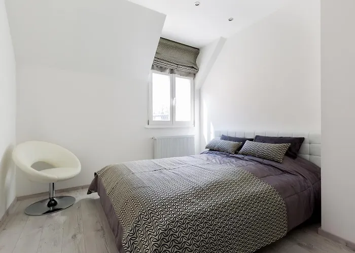 Square 2 Bedrooms - Michaelides Residences Appartement