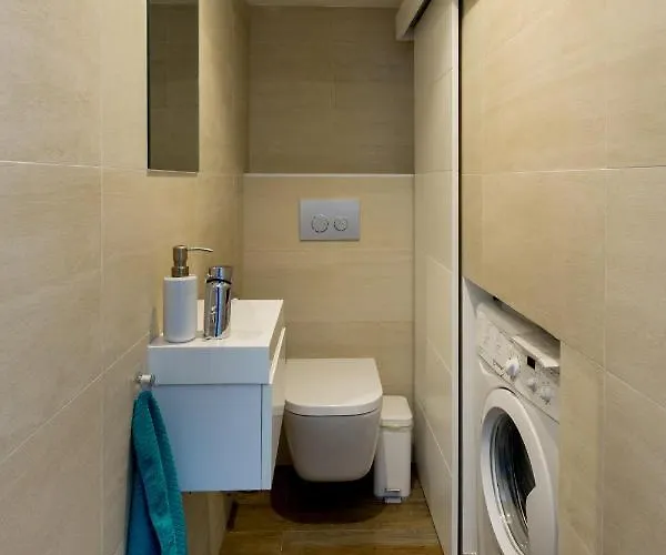 Square 2 Bedrooms - Michaelides Residences *