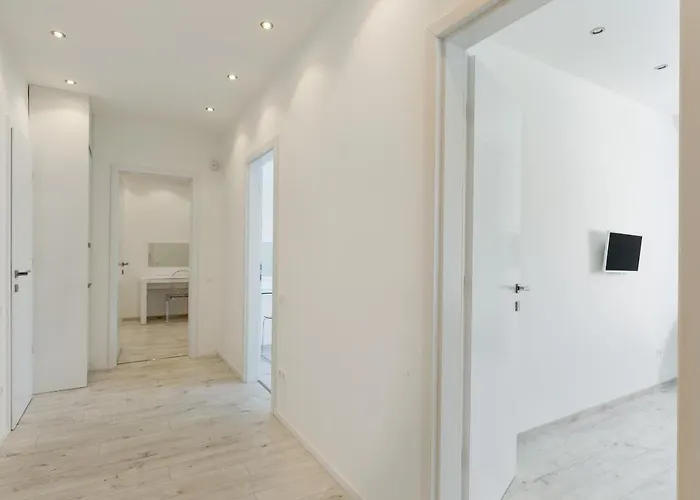 Apartament Square 2 Bedrooms - Michaelides Residences